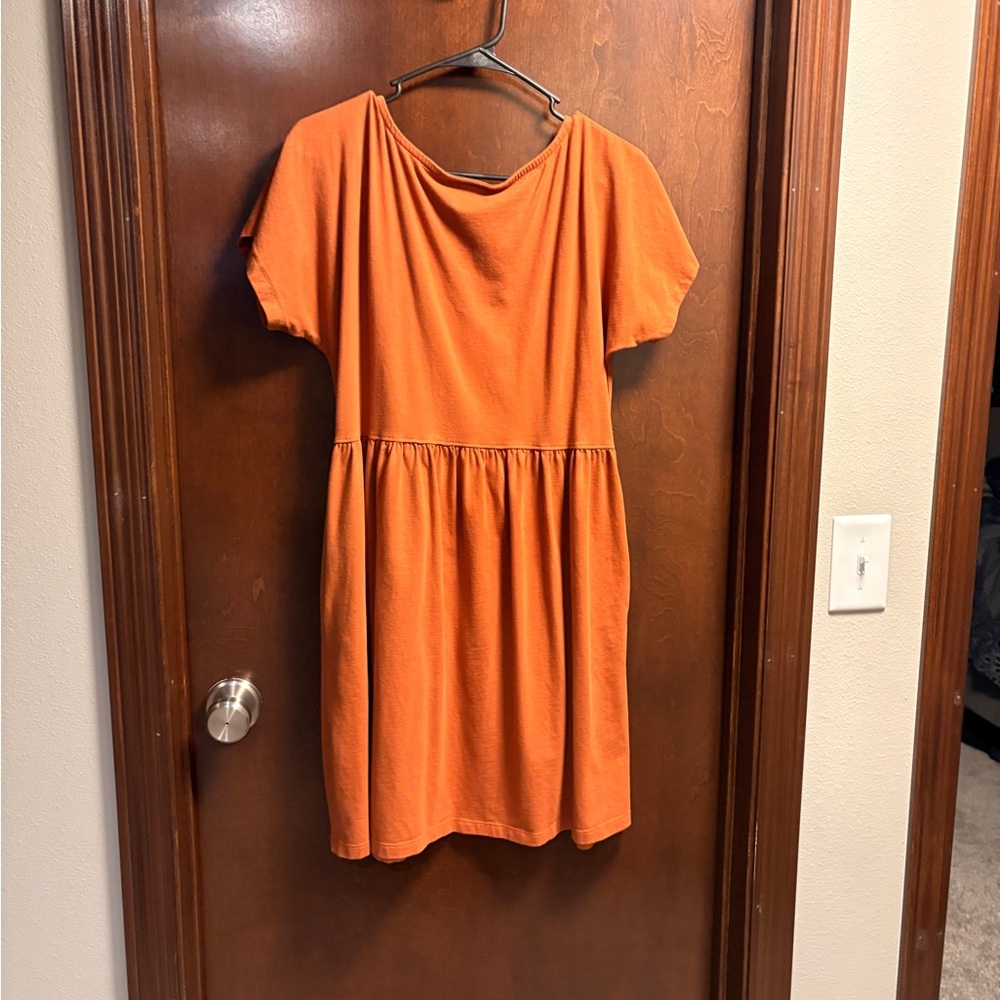Button-Front Rust Orange Short Sleeve Dress - Picture 3 of 3